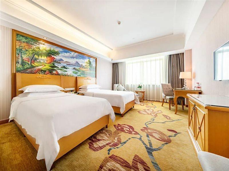 Vienna Hotel Banxuegang Road 深セン市 エクステリア 写真