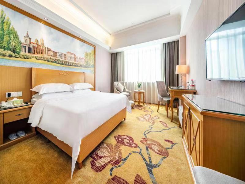 Vienna Hotel Banxuegang Road 深セン市 エクステリア 写真