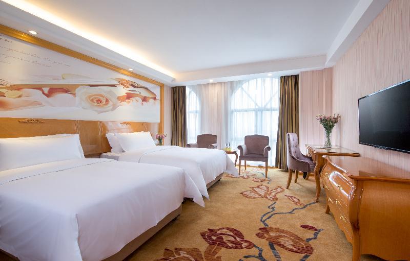 Vienna Hotel Banxuegang Road 深セン市 エクステリア 写真